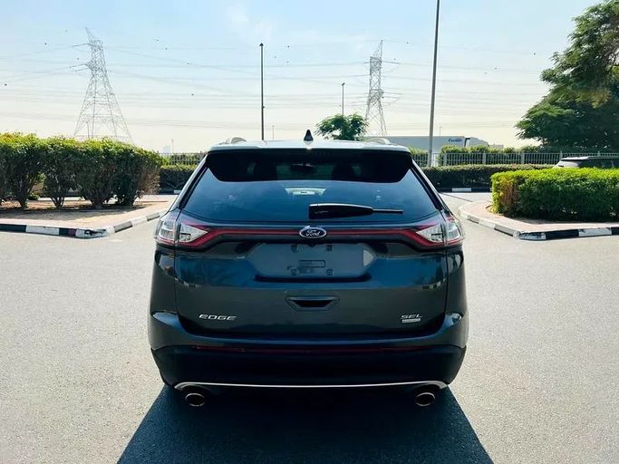 Used Ford Edge II Facelift, 2.0 l, 2022 in Dubai by First Choice Motors, Grey color. American Specs | AUTO.AE