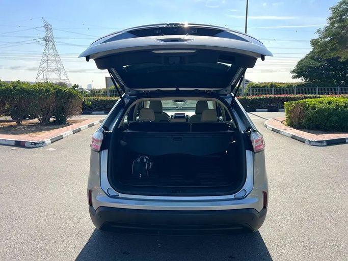 Used Ford Edge II Facelift, 2.0 l, 2021 in Dubai by First Choice Motors, Silver color. GCC Specs | AUTO.AE