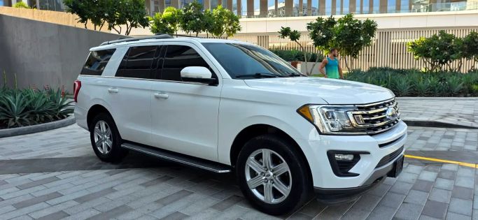 مستعملة Ford Expedition رابعاً, 3.5 l, 2021 في في دبي من Auto Bank Trading، اللون أبيض. مواصفات الخليج | AUTO.AE