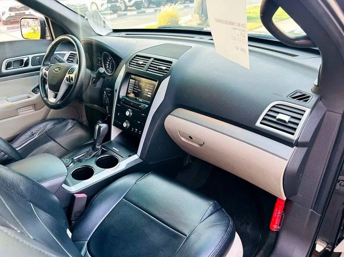 Подержанный Ford Explorer V, 2.0 л, 2014 в Дубае от Mirza Automobile FZE Черный цвет. Японская | AUTO.AE