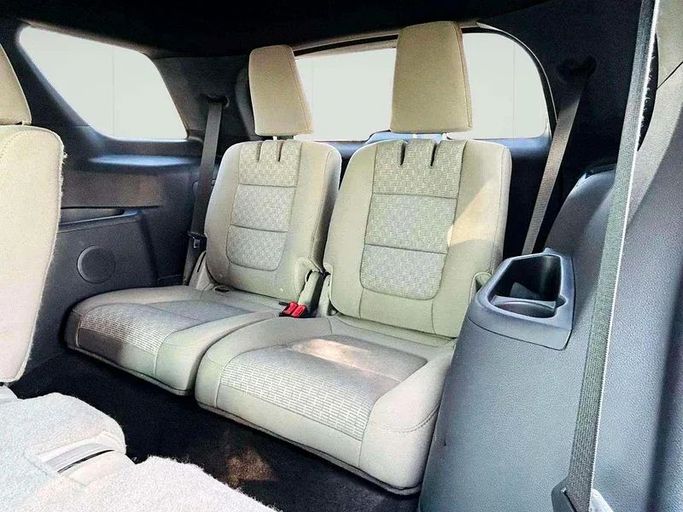 Подержанный Ford Explorer V, 3.5 л, 2012 в Дубае от Mirza Automobile FZE Черный цвет. Японская | AUTO.AE