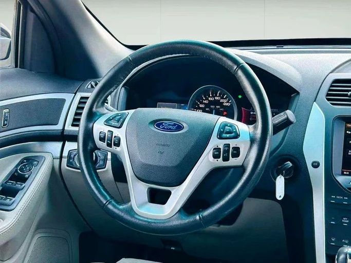 Подержанный Ford Explorer V, 3.5 л, 2012 в Дубае от Mirza Automobile FZE Черный цвет. Японская | AUTO.AE