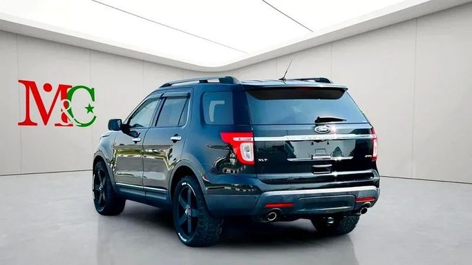 Подержанный Ford Explorer V, 3.5 л, 2012 в Дубае от Mirza Automobile FZE Черный цвет. Японская | AUTO.AE