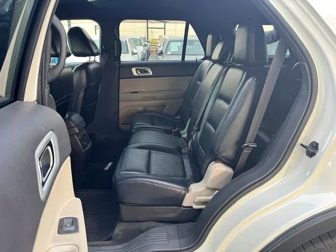 Подержанный Ford Explorer V, 2.0 л, 2012 в Дубае от Mirza Automobile FZE Белый цвет. Японская | AUTO.AE