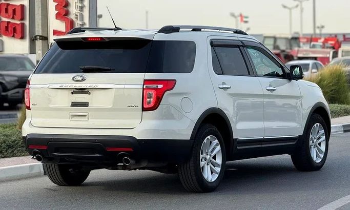 Подержанный Ford Explorer V, 2.0 л, 2012 в Дубае от Mirza Automobile FZE Белый цвет. Японская | AUTO.AE