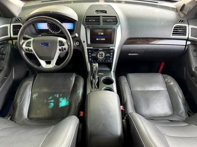 Подержанный Ford Explorer V, 3.7 л, 2011 в Дубае от Mirza Automobile FZE Черный цвет. Японская | AUTO.AE