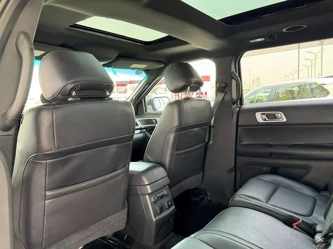 Подержанный Ford Explorer V, 3.7 л, 2011 в Дубае от Mirza Automobile FZE Черный цвет. Японская | AUTO.AE