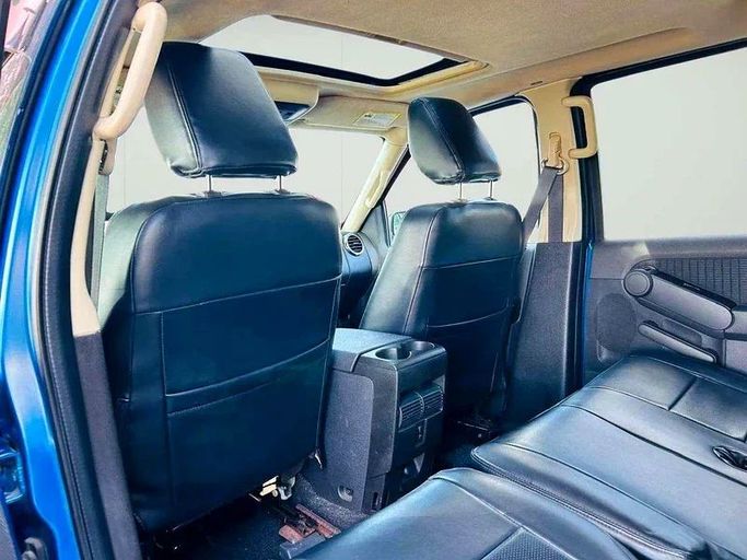 Used Ford Explorer IV, 4.0 l, 2010 in Dubai by Mirza Automobile FZE, Blue color. Japanese Specs | AUTO.AE