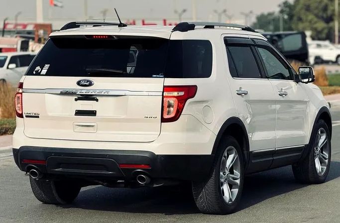 Подержанный Ford Explorer V, 3.5 л, 2012 в Дубае от Mirza Automobile FZE Белый цвет. Японская | AUTO.AE