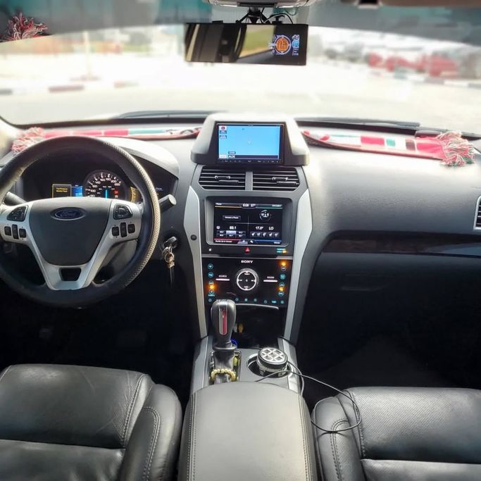 Подержанный Ford Explorer V, 3.5 л, 2013 в Дубае от Japan Motors Белый цвет. Японская | AUTO.AE