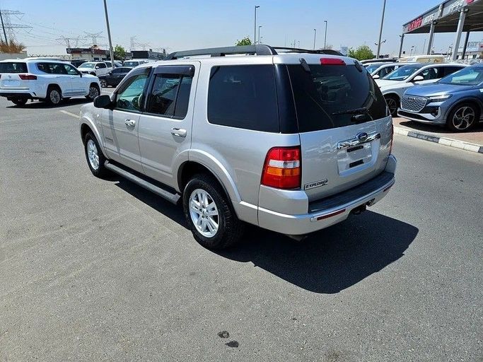 Used Ford Explorer IV, 4.0 l, 2007 in Dubai by Irfan Motors, Silver color. Japanese Specs | AUTO.AE