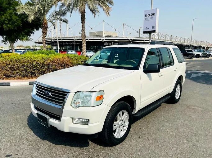 Used Ford Explorer IV, 4.0 l, 2010 in Dubai by First Choice Motors, White color. GCC Specs | AUTO.AE