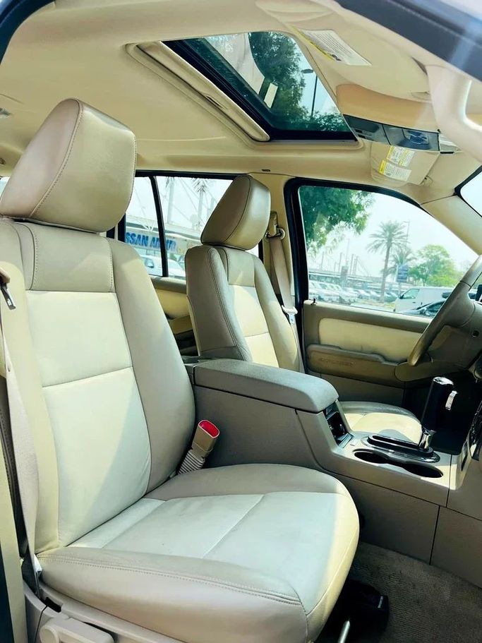 Used Ford Explorer IV, 4.0 l, 2010 in Dubai by First Choice Motors, White color. GCC Specs | AUTO.AE