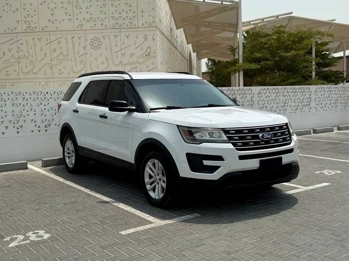 Подержанный Ford Explorer V Рестайлинг, 3.5 л, 2017 в Дубае от JEEPERS EDITION LLC Белый цвет. GCC | AUTO.AE
