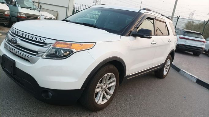 مستعملة Ford Explorer V, 2.0 l, 2014 في في دبي من GINZA MOTORS (Sh No. 110)، اللون أبيض. المواصفات اليابانية | AUTO.AE | إعلان #259587