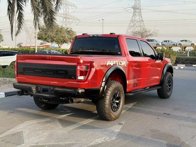 Подержанный Ford F-150 XIV, 3.0 л, 2023 в Дубае от Royal Motors Красный цвет. GCC | AUTO.AE