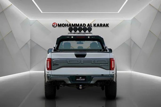 Подержанный Ford F-150 XIII Рестайлинг, 3.5 л, 2020 в Дубае от Mohammad Alkarak Motors Белый цвет. GCC | AUTO.AE