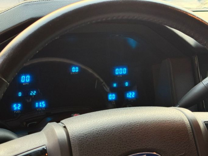 Подержанный Ford F-150 XI, 5.4 л, 2008 в Дубае от STAR COLLECTION LLC Черный цвет. Американская | AUTO.AE