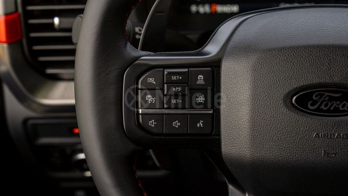 Новый Ford F-150 XIV Рестайлинг, 3.5 л, 2025 в Дубае от Milele Черный цвет. Other | AUTO.AE