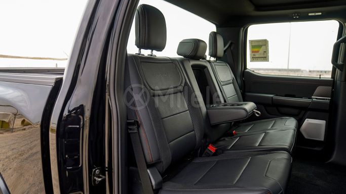 Новый Ford F-150 XIV Рестайлинг, 3.5 л, 2025 в Дубае от Milele Черный цвет. Other | AUTO.AE