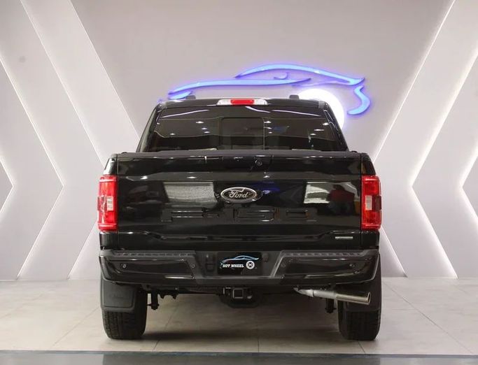 Подержанный Ford F-150 XIV, 5.0 л, 2022 в Дубае от Hot Wheel Used Motors Черный цвет. Other | AUTO.AE