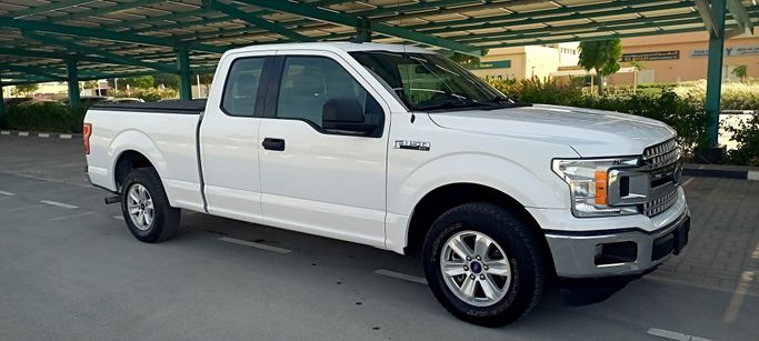 مستعملة Ford F-150 تجميل الوجه الثالث عشر, 3.3 l, 2019 في في دبي، اللون أبيض. المواصفات الأمريكية | AUTO.AE | إعلان #265375