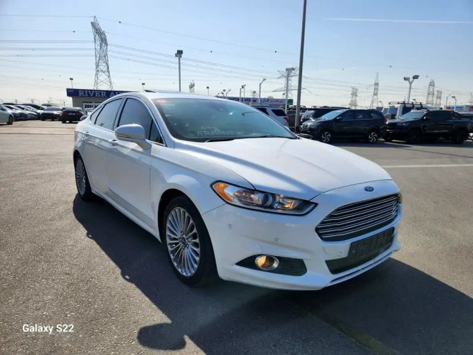 Подержанный Ford Fusion (North America) II, 2.0 л, 2015 в Дубае от RIVER AUTO FZCO Белый цвет. Корейская | AUTO.AE