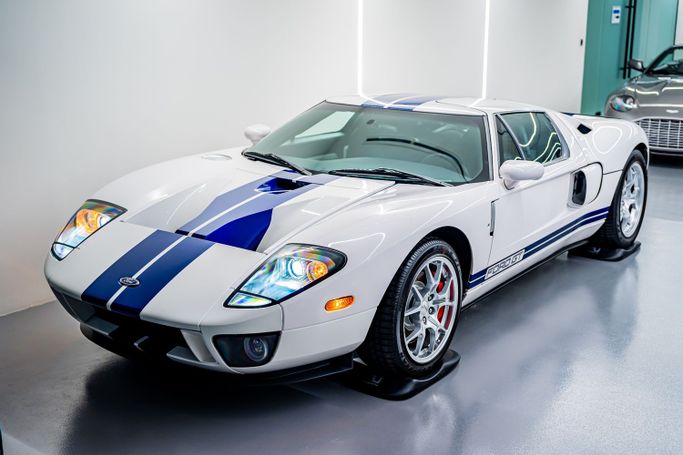New Ford GT I, 5.4 l, 2005 in Dubai, White color. American Specs | AUTO.AE