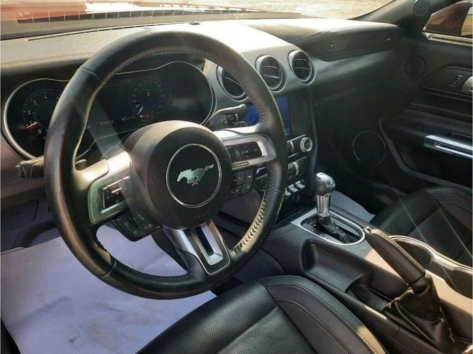 Подержанный Ford Mustang VI Рестайлинг, 2.3 л, 2020 в Дубае от Barkat Alrahmen Motors Тёмно-бордовый цвет. Other | AUTO.AE