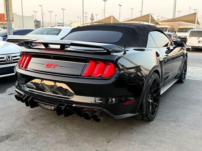 Подержанный Ford Mustang VI Рестайлинг, 2.3 л, 2020 в Дубае от Al Qemah Used Cars Черный цвет. Американская | AUTO.AE