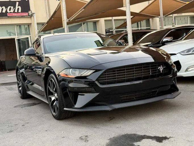 مستعملة Ford Mustang فيس ليفت السادس, 2.3 l, 2022 في في دبي من Al Qemah Used Cars، اللون أسود. مواصفات الخليج | AUTO.AE