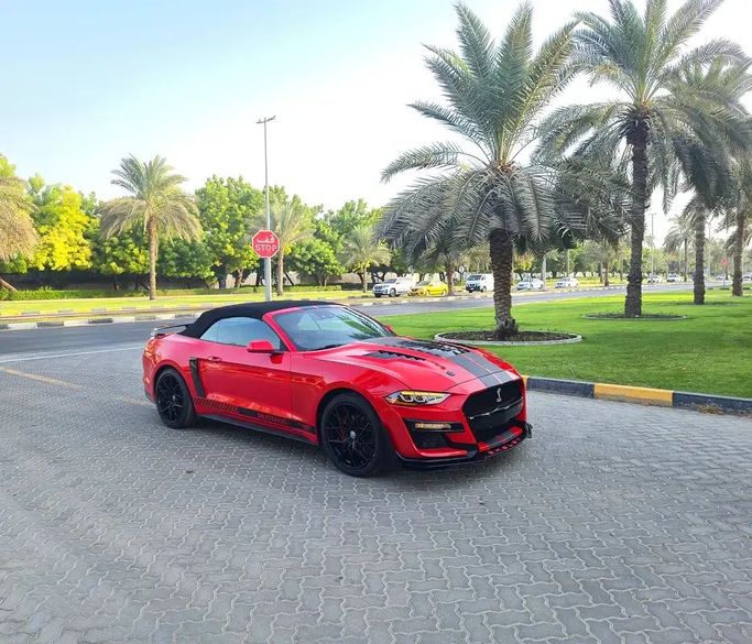 مستعملة Ford Mustang سابعاً, 2.3 l, 2023 في في دبي من AUTO GEMS DUBAI، اللون أحمر. المواصفات الأمريكية | AUTO.AE