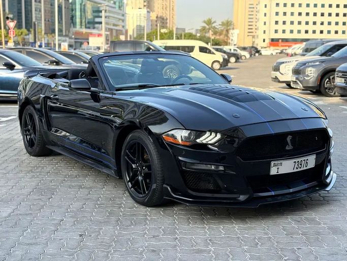 Used Ford Mustang VI Facelift, 2.3 l, 2020 in Dubai by AUTO GEMS DUBAI, Black color. American Specs | AUTO.AE