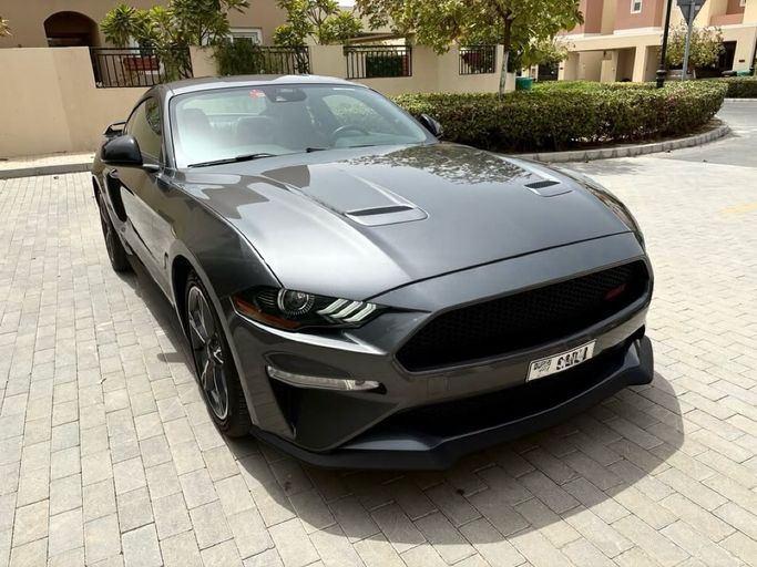 Подержанный Ford Mustang VI Рестайлинг, 5.2 л, 2022 в Дубае от Verified Hub Used Automobile Trading LLC Серый цвет. GCC | AUTO.AE | Объявление #264059