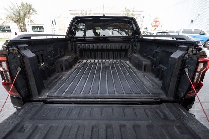 Подержанный Ford Ranger T6.2, 2.3 л, 2023 в Дубае от Linda Cars Черный цвет. GCC | AUTO.AE