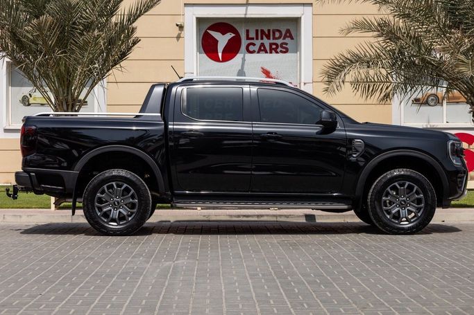 Подержанный Ford Ranger T6.2, 2.3 л, 2023 в Дубае от Linda Cars Черный цвет. GCC | AUTO.AE