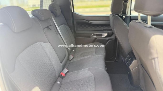 Подержанный Ford Ranger T6.2, 2.0 л, 2024 в Дубае от Alhamd Motors Белый цвет. Other | AUTO.AE