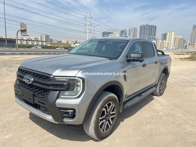 Подержанный Ford Ranger T6.2, 3.0 л, 2024 в Дубае от Alhamd Motors Серебристый цвет. Other | AUTO.AE