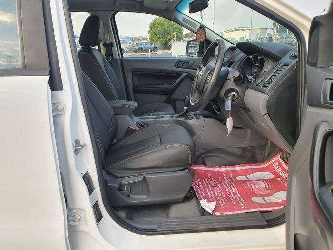 Подержанный Ford Ranger T6, 2.2 л, 2014 в Дубае от Alhamd Motors Белый цвет. Other | AUTO.AE