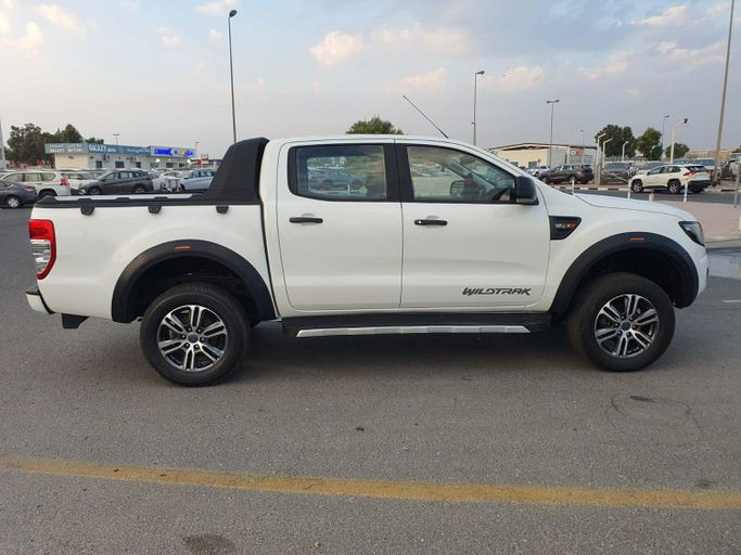 Подержанный Ford Ranger T6, 2.2 л, 2014 в Дубае от Alhamd Motors Белый цвет. Other | AUTO.AE