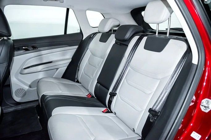 Подержанный Ford Territory CX743MCA, 1.8 л, 2023 в Дубае от AG Motors Красный цвет. GCC | AUTO.AE