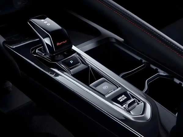 Used Geely Coolray I Facelift, 1.5 l, 2025 in Dubai by Cariva Used Cars , Grey color. GCC Specs | AUTO.AE