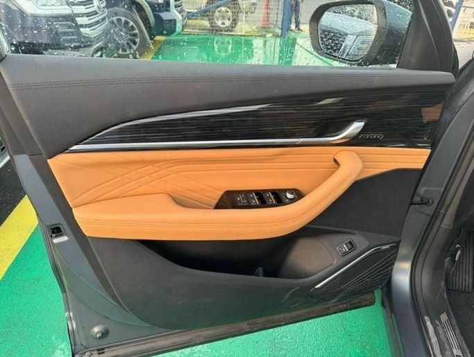 Новый Geely Monjaro I, 2.0 л, 2024 в Дубае от Mohamed Hakim Motors Серый цвет. GCC | AUTO.AE