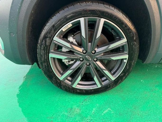 Новый Geely Monjaro I, 2.0 л, 2024 в Дубае от Mohamed Hakim Motors Серый цвет. GCC | AUTO.AE