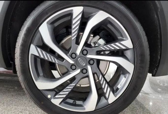 Новый Geely Monjaro I Рестайлинг, 2.0 л, 2024 в Дубае от Mohamed Hakim Motors Белый цвет. Other | AUTO.AE