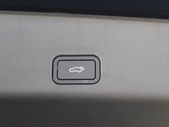 Новый Geely Monjaro I Рестайлинг, 2.0 л, 2023 в Дубае от Titanum Cars Черный цвет. Other | AUTO.AE