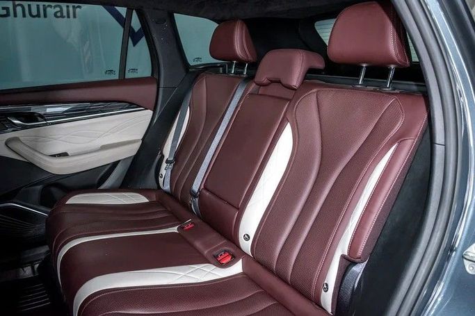 Подержанный Geely Monjaro I, 2.0 л, 2024 в Дубае от AG Motors Тёмно-синий цвет. GCC | AUTO.AE