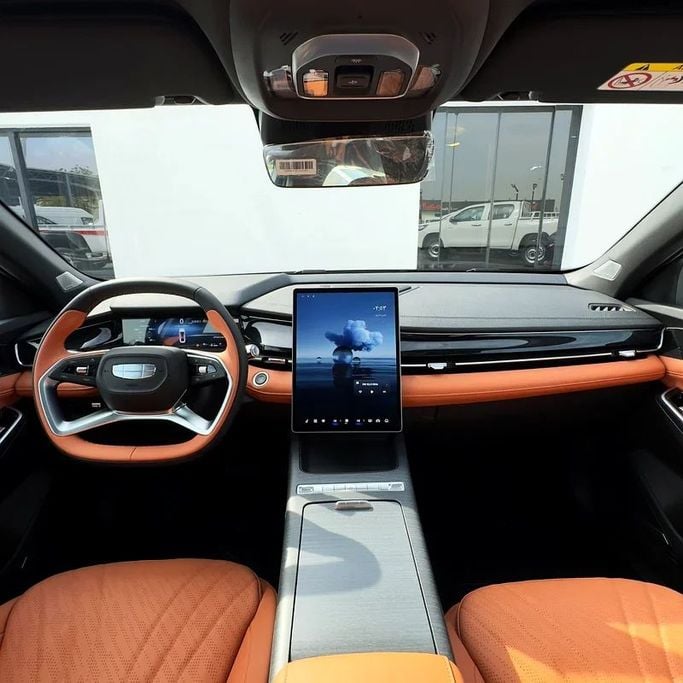 Новый Geely Preface I, 2.0 л, 2025 в Дубае от Sola Motors Черный цвет. Китайская | AUTO.AE