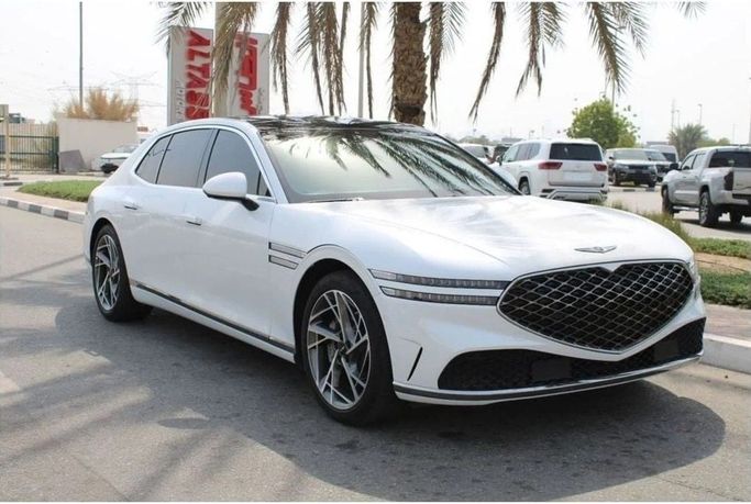 مستعملة Genesis G90 ثانياً, 3.5 l, 2023 في في دبي من Bin Dalmouk Motors FZCO، اللون أبيض. مواصفات الخليج | AUTO.AE