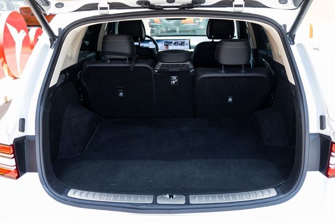 Подержанный Genesis GV80 I Рестайлинг, 2.5 л, 2024 в Дубае от Linda Cars Белый цвет. Корейская | AUTO.AE